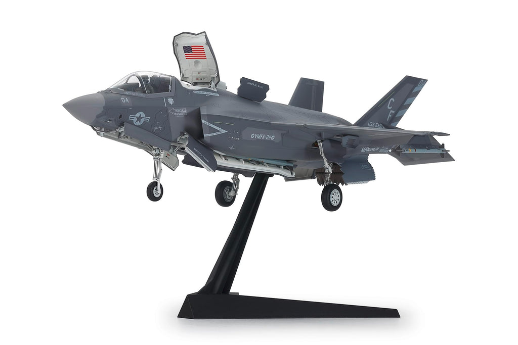 1:72 F-35B Lightning II Plastic Model Kit J127
