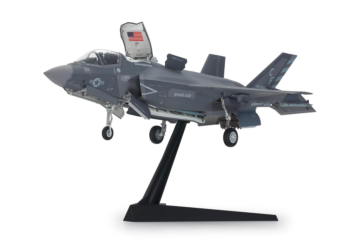 1:72 F-35B Lightning II Plastic Model Kit J127