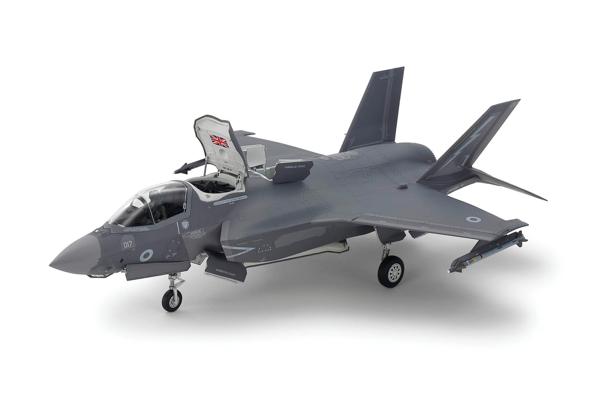 1:72 F-35B Lightning II Plastic Model Kit J127
