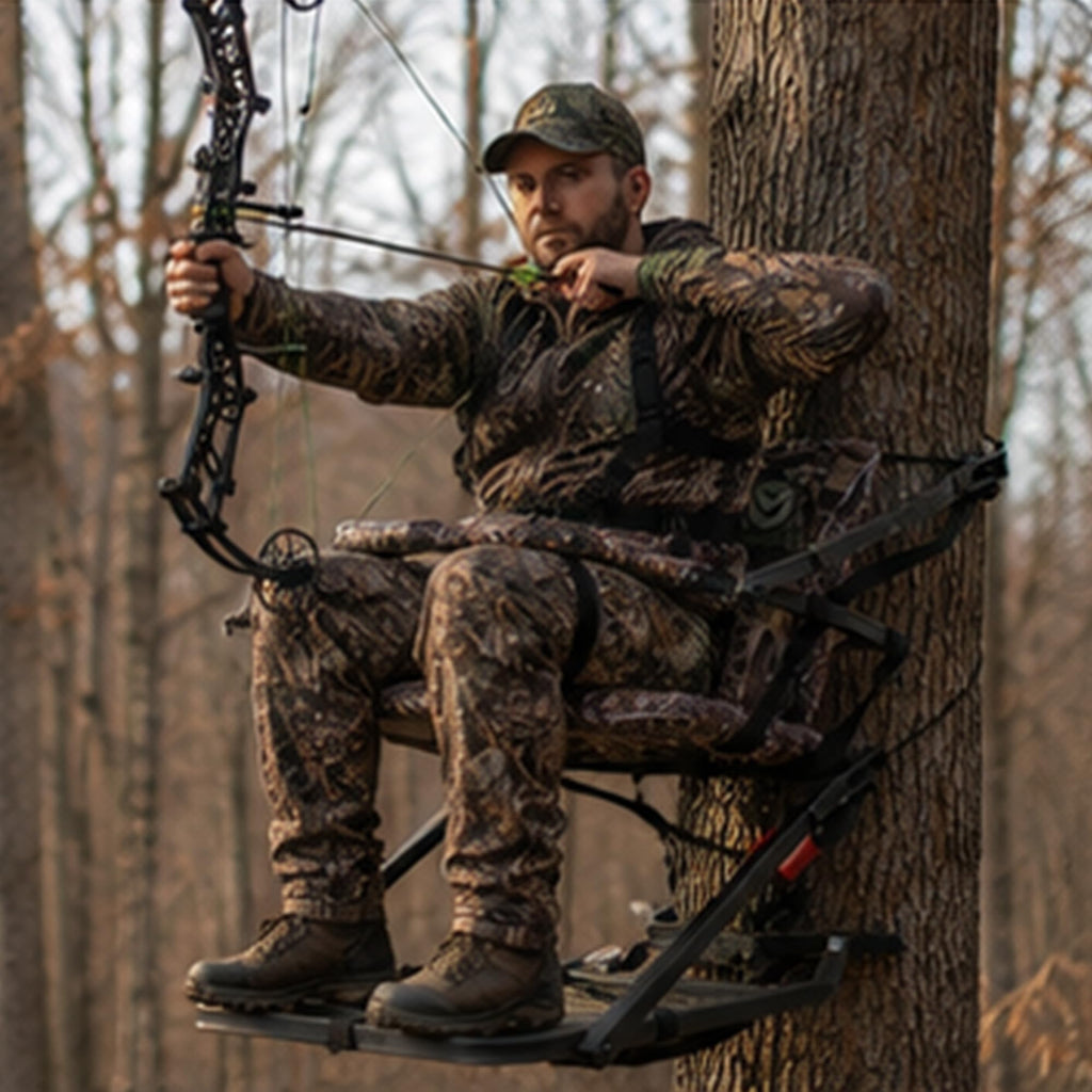 Climbing Tree Stand with Seat and Foot Platform Q80131
